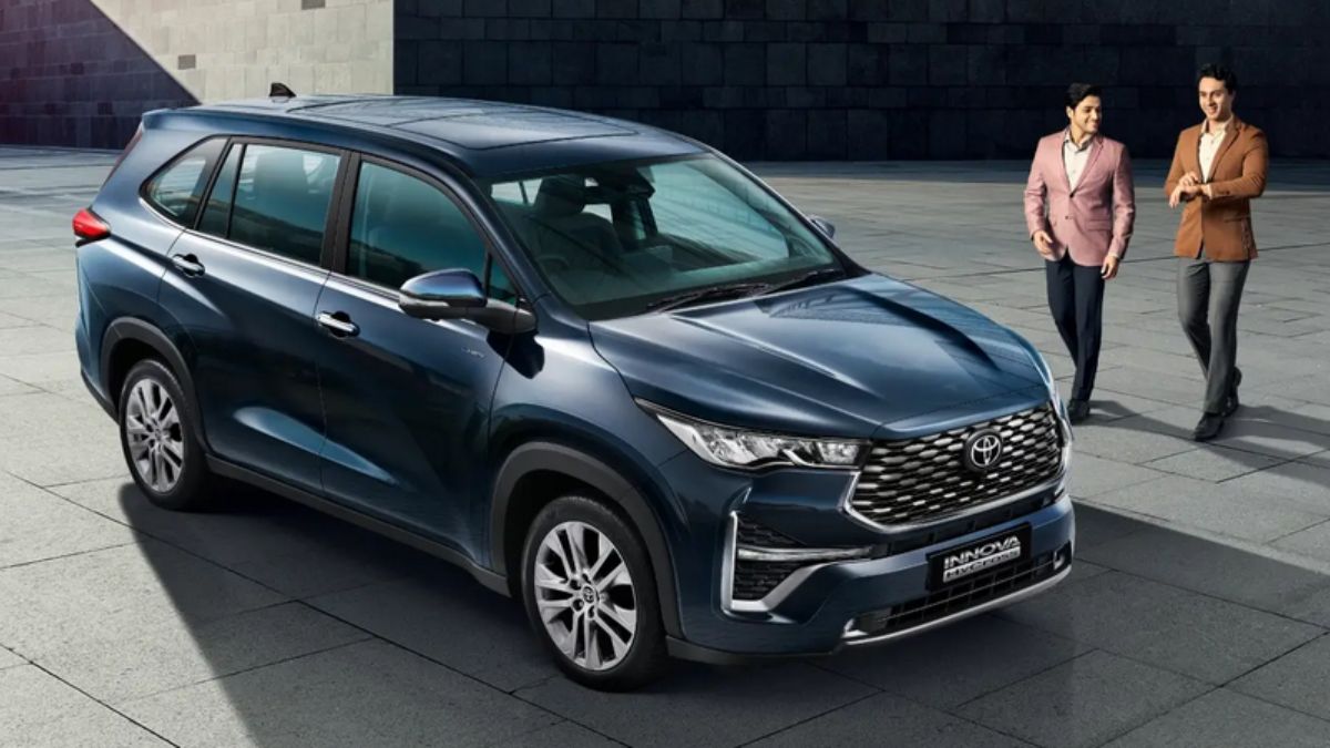 Toyota Innova Hycross